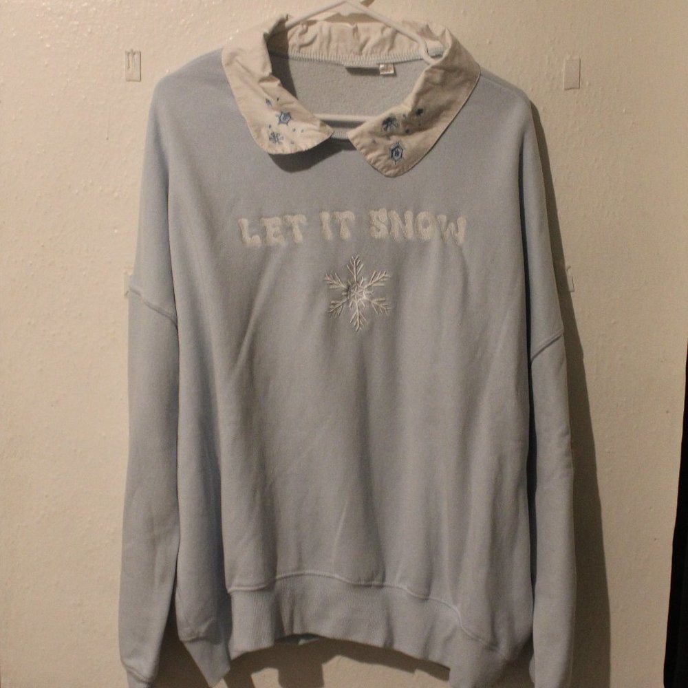 Doe. Christmas Sweatshirt with collar